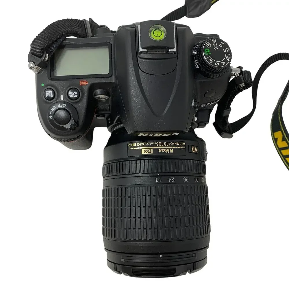 Nikon D7000 16.2 Megapixel Digital SLR Camera W/18-105mm Lens + Accessories